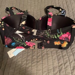 Floral swimsuit top